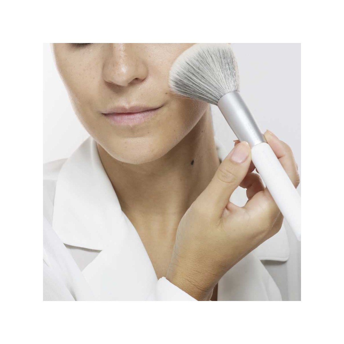 Beter Brocha para maquillaje en polvo nº81
