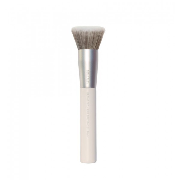 Beter Brocha Kabuki para maquillaje fluido nº82
