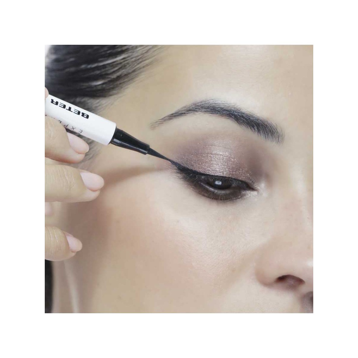 Beter Eyeliner Líquido punta de precisión